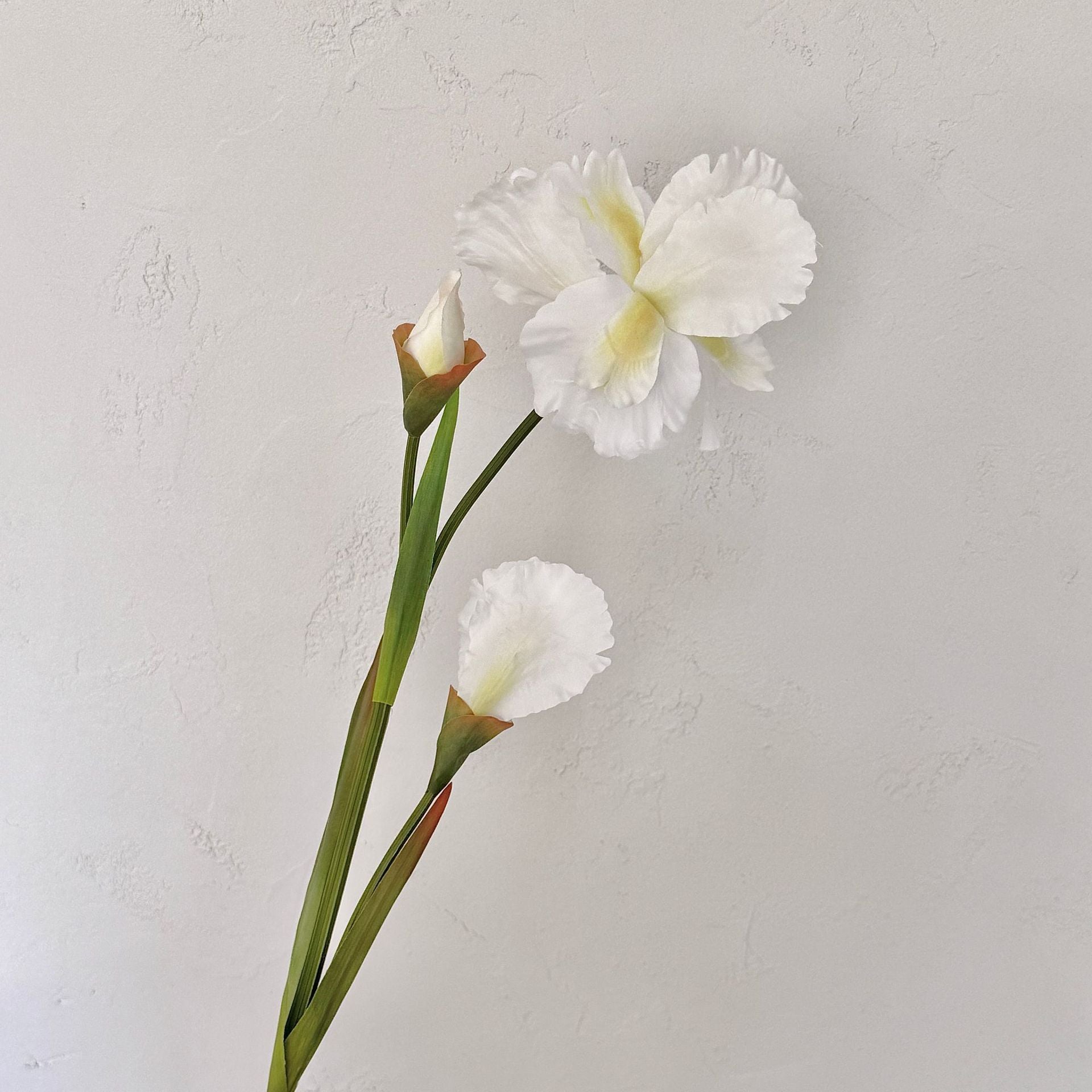 3-headed Alice Iris artificial flowers, oil painting style, home decoration, hotel soft furnishing, flower arrangement, photo props