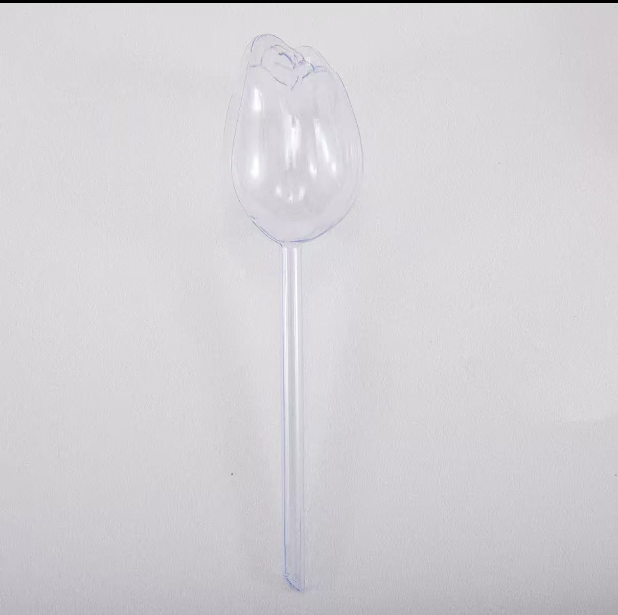 Plastic tulip watering device, drip irrigation for home use, automatic watering for potted plants, gardening tools