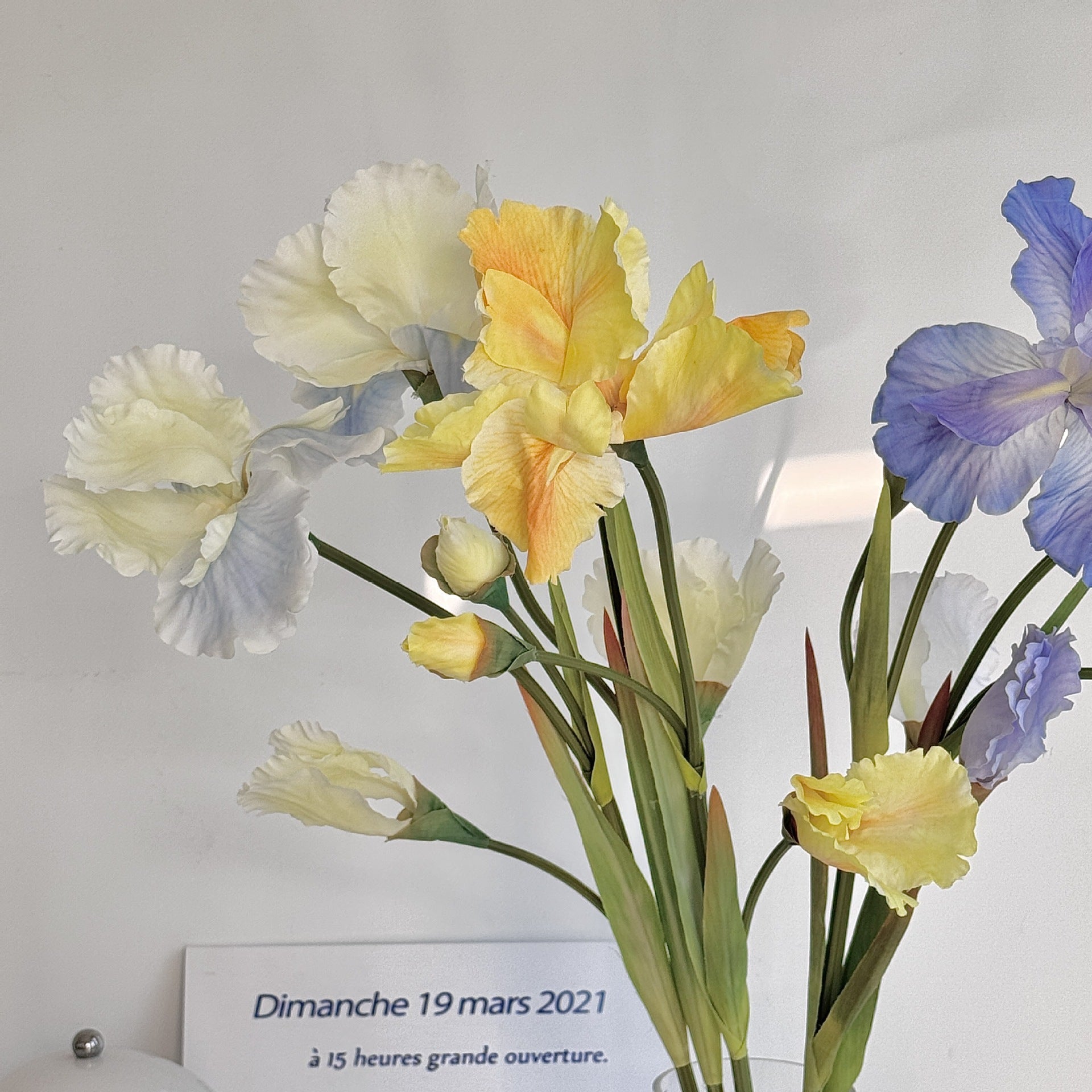 3-headed Alice Iris artificial flowers, oil painting style, home decoration, hotel soft furnishing, flower arrangement, photo props