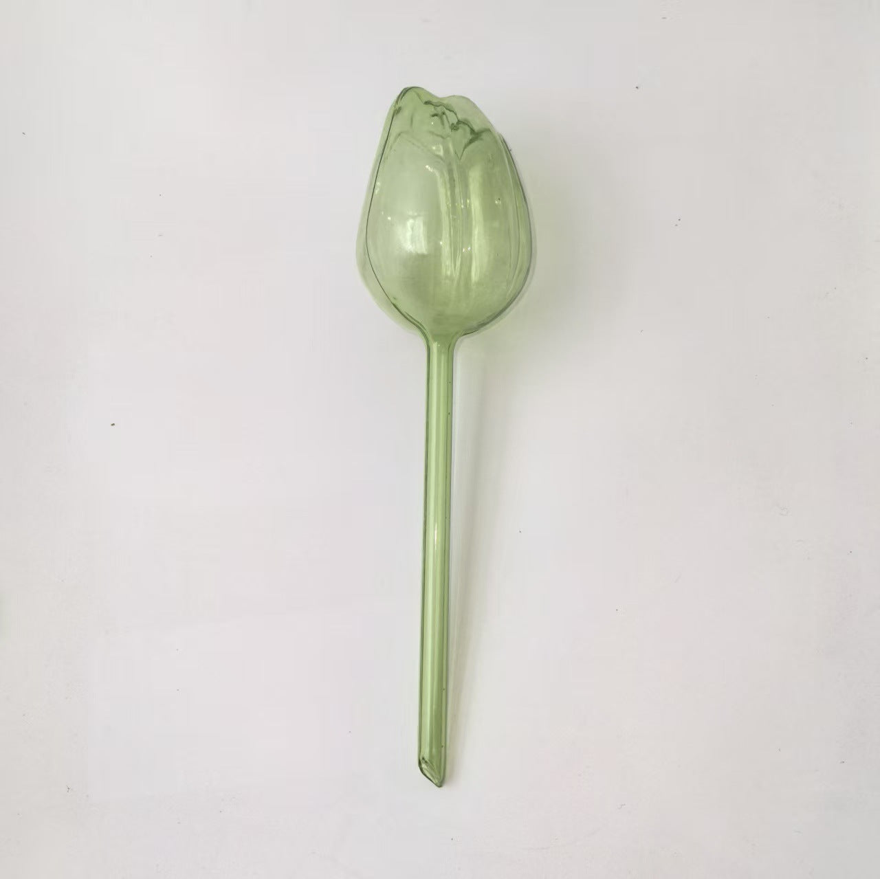 Plastic tulip watering device, drip irrigation for home use, automatic watering for potted plants, gardening tools
