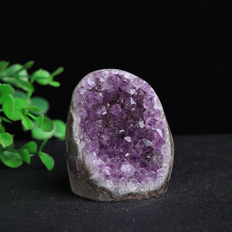 Cross-border trade goods: Uruguayan amethyst cluster ornament, amethyst town, home decoration, ready stock wholesale.