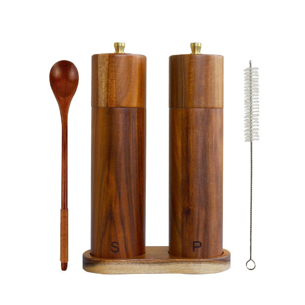 Spices, spice grinder, wooden kitchen pepper grinder, manual pepper grinder.